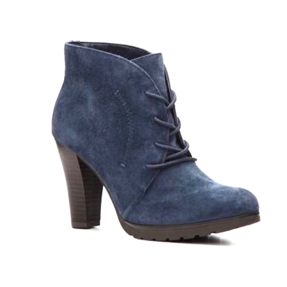 White Mountain blue suede heeled booties